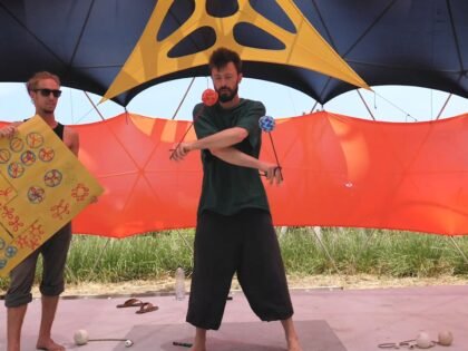 All the shapes with Ronan and Vojta – Stromboli Retreat