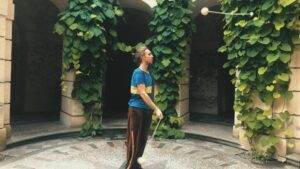 2 poi 1 hand toss combo: double toss into chaser