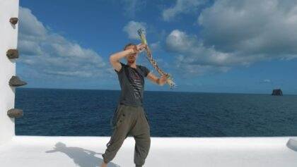 Body Tracing –  The Folding 5-beat crosser