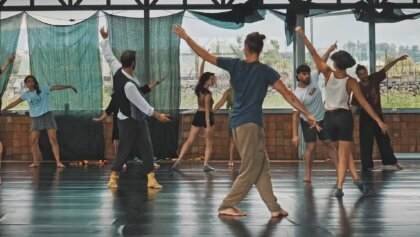 Turns & Footowork (practice this to gain freedom of movement!)