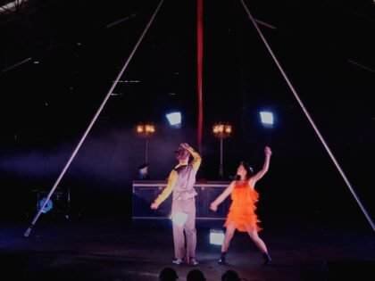 Visual Poi Partnerpoi from “Cocktail” show